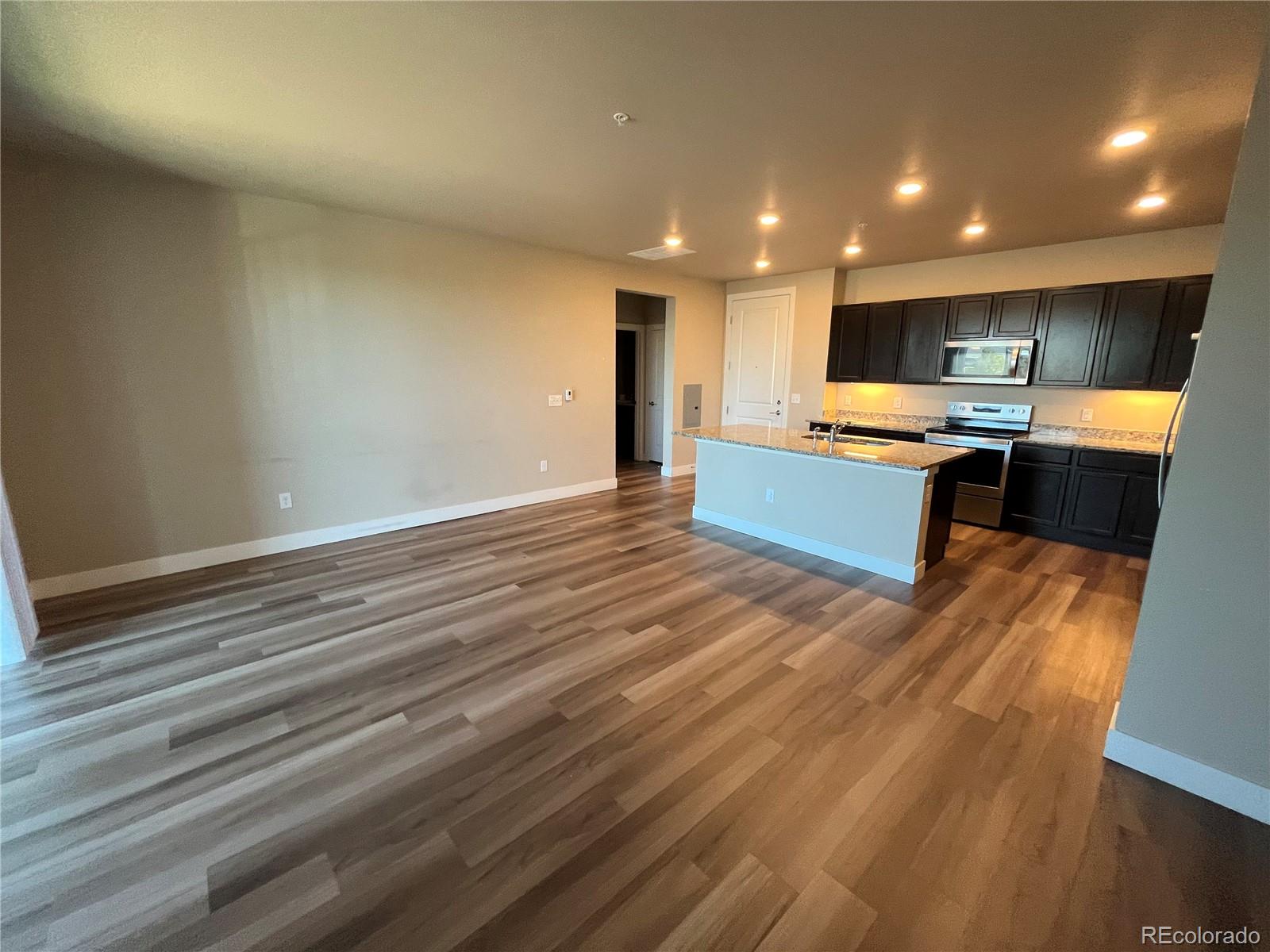 14351 E Tennessee Avenue Unit: 201