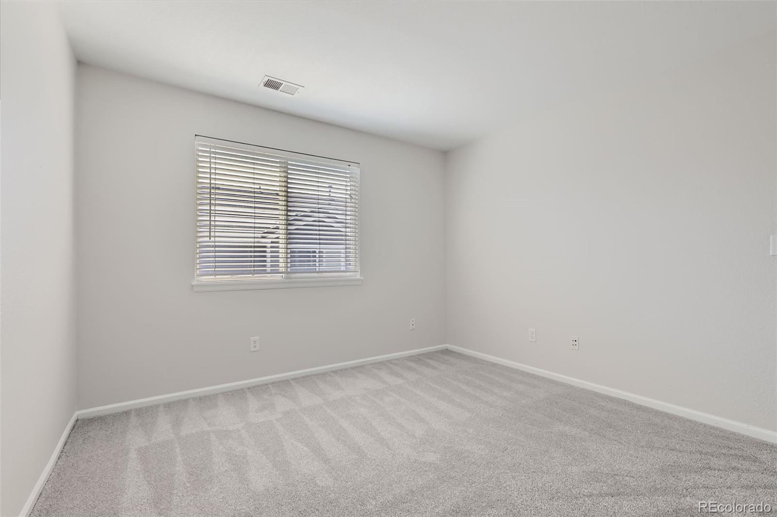 186 S Fraser Court