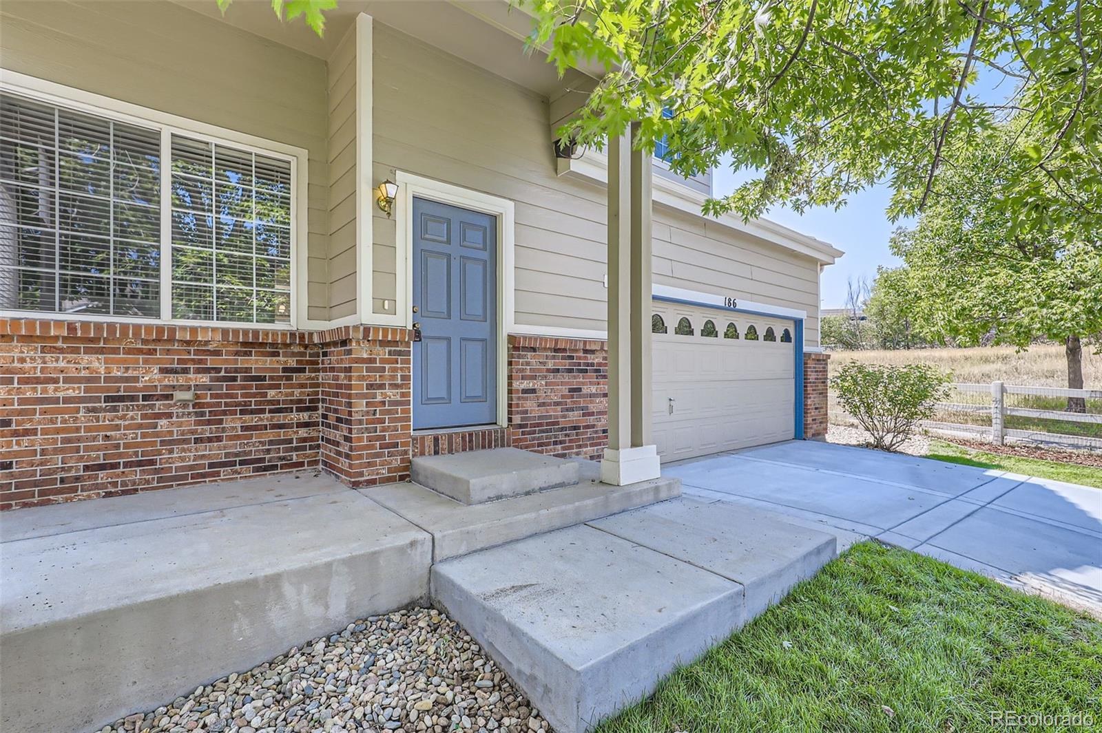 186 S Fraser Court