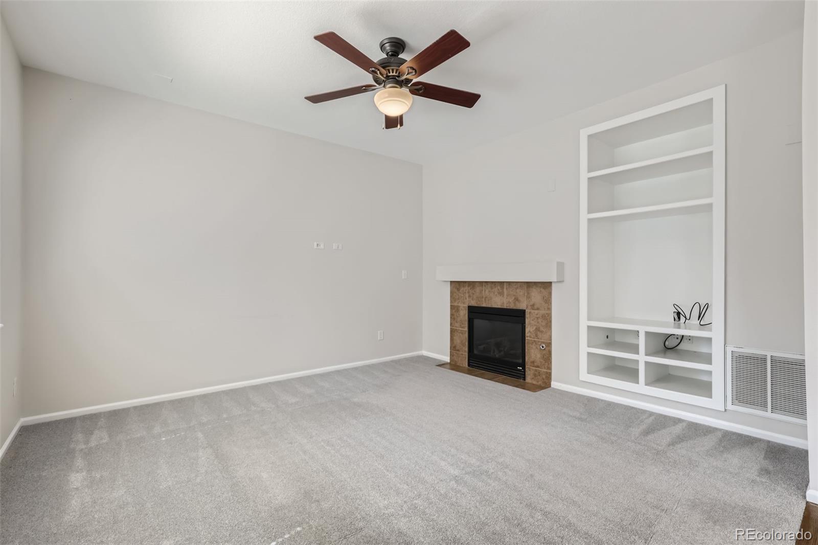 186 S Fraser Court