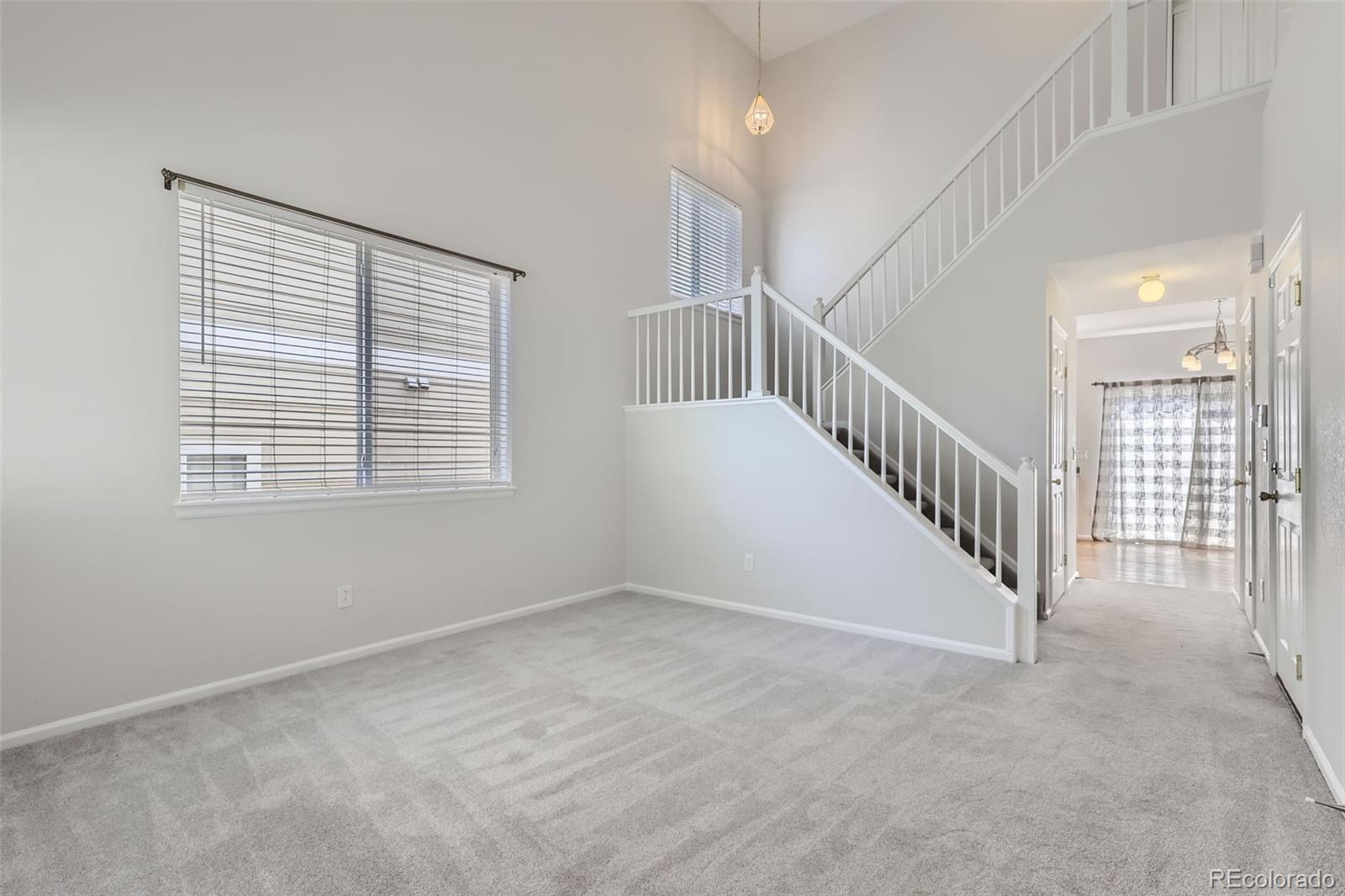 186 S Fraser Court