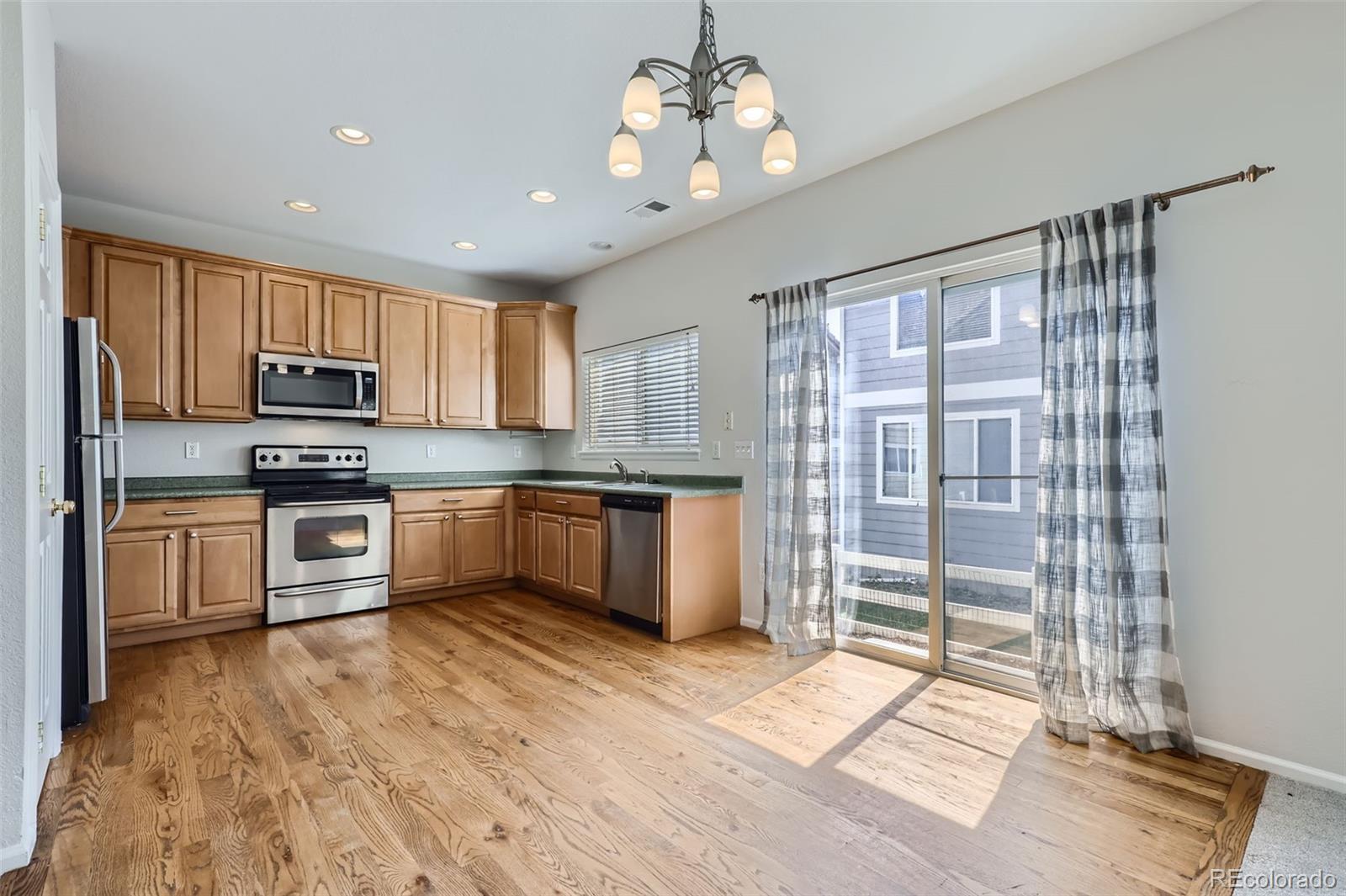 186 S Fraser Court