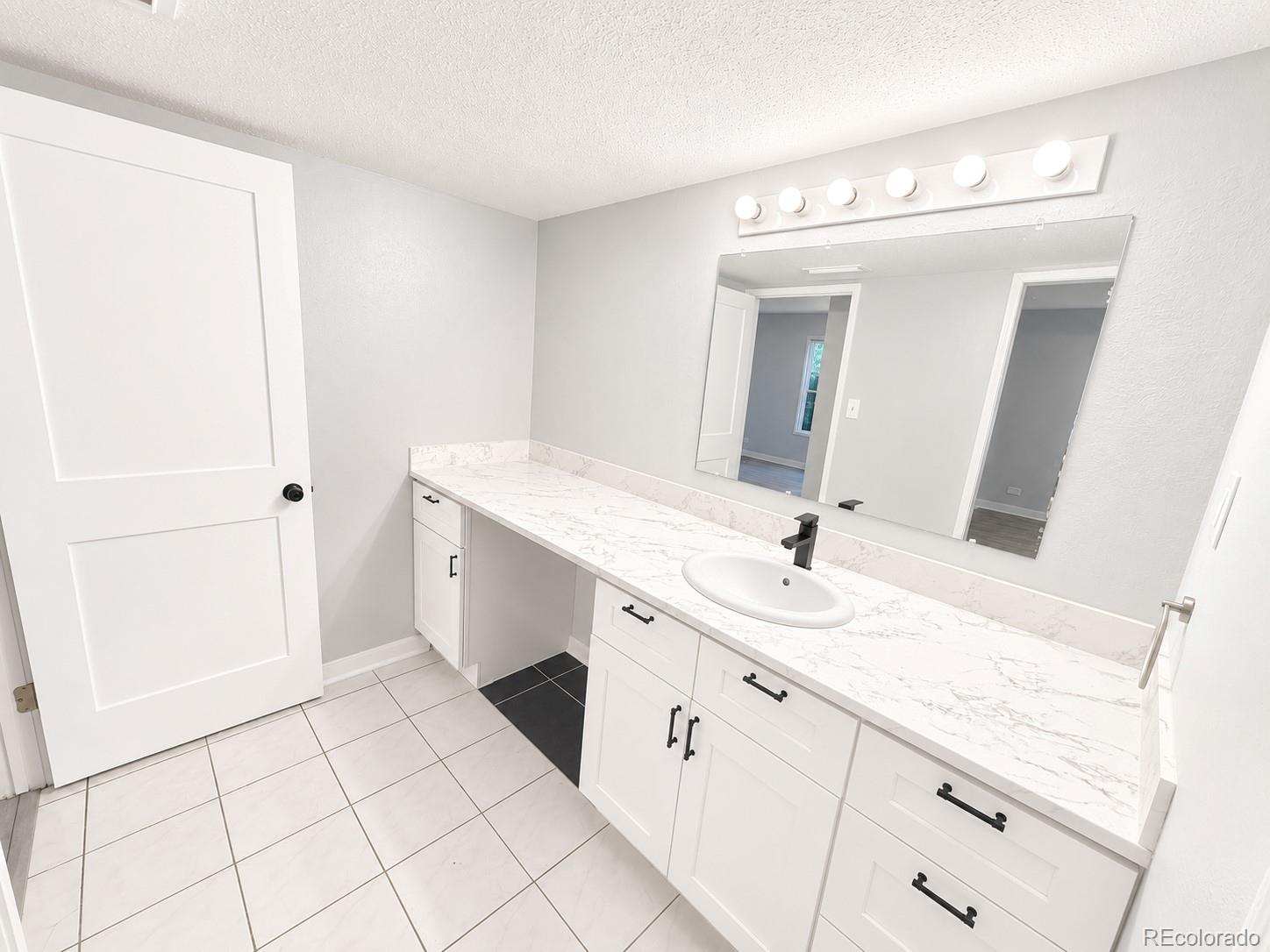 9725 E Harvard Avenue Unit: 396