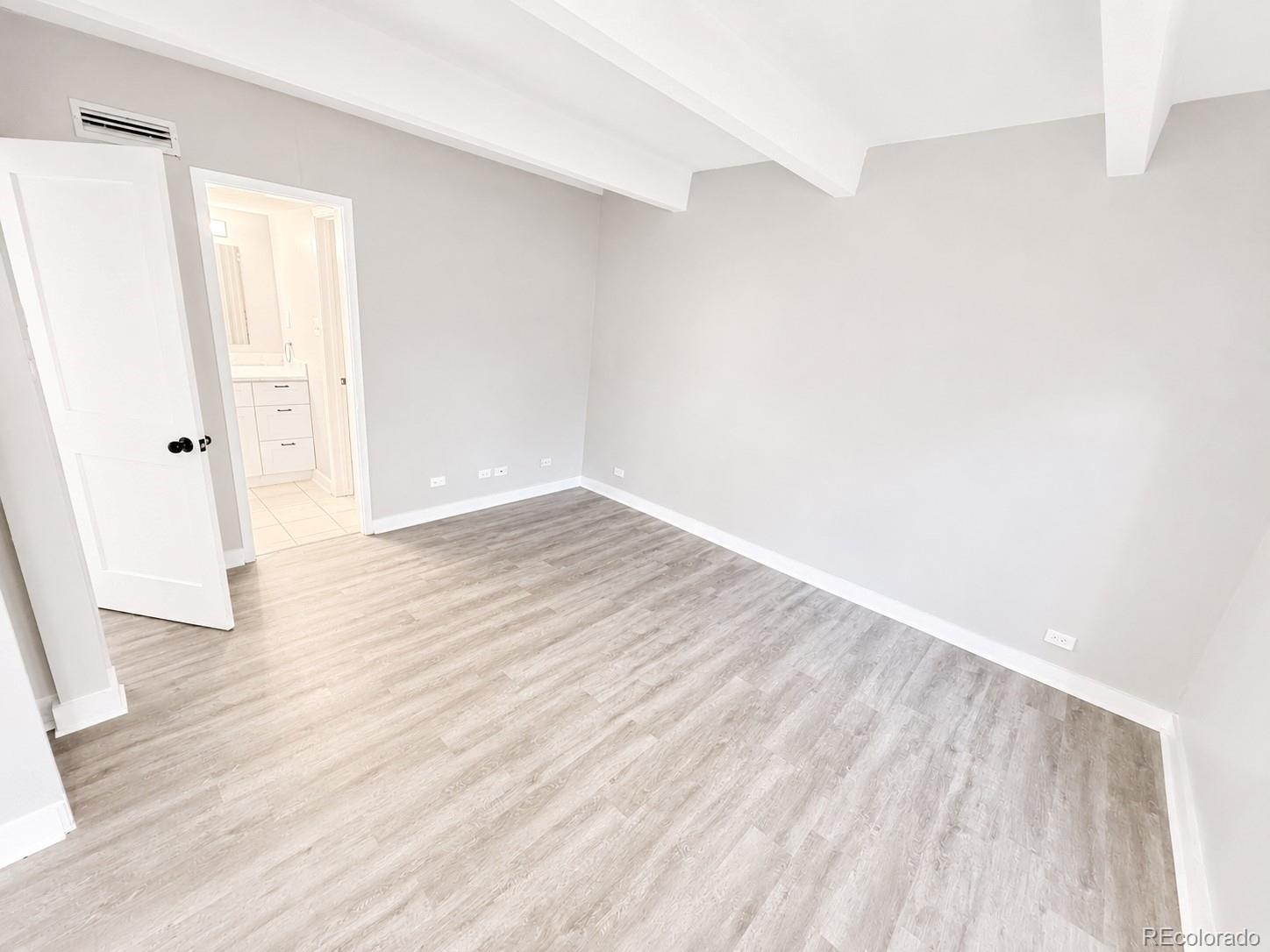 9725 E Harvard Avenue Unit: 396