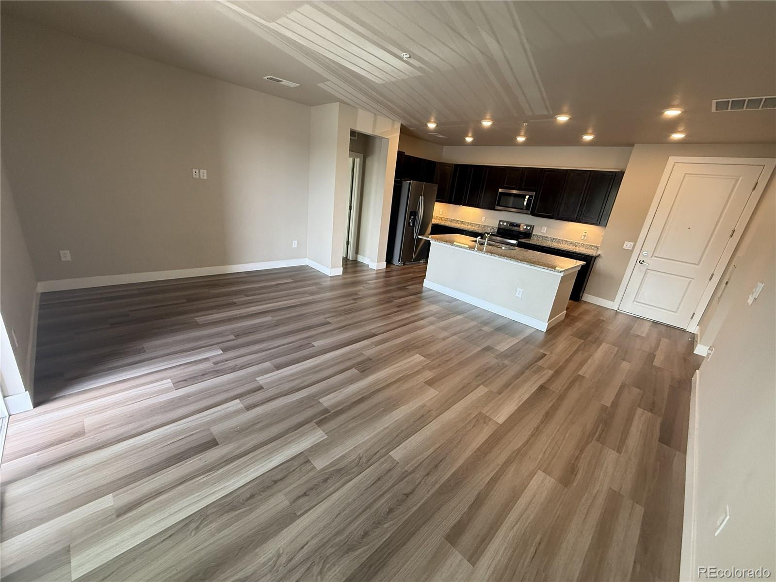 14351 E Tennessee Avenue Unit: 209
