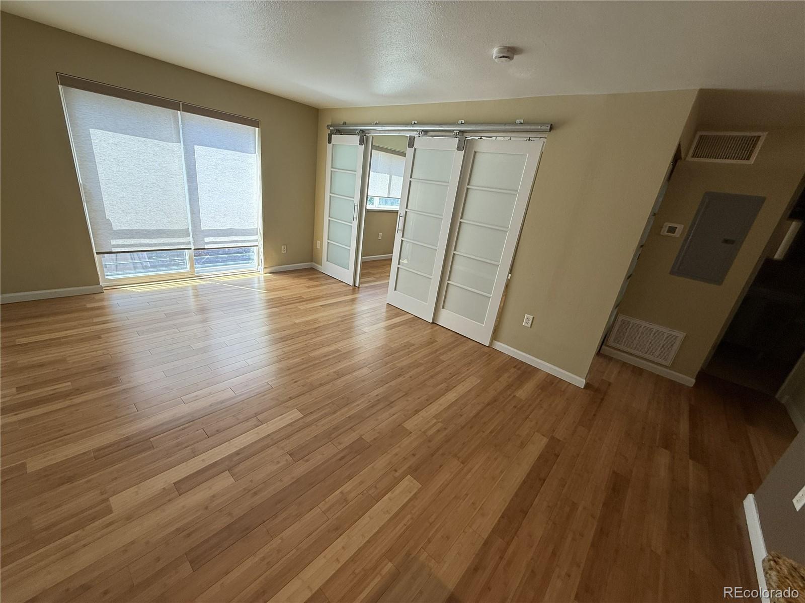 1032 N Clarkson Street Unit: 208