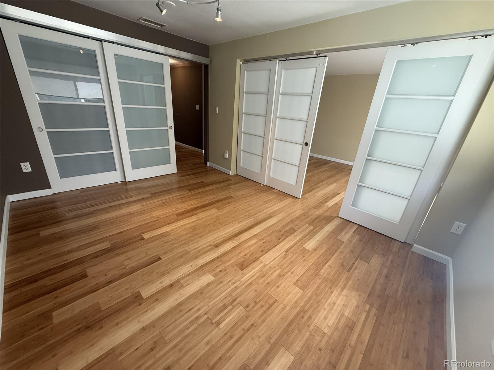 1032 N Clarkson Street Unit: 208