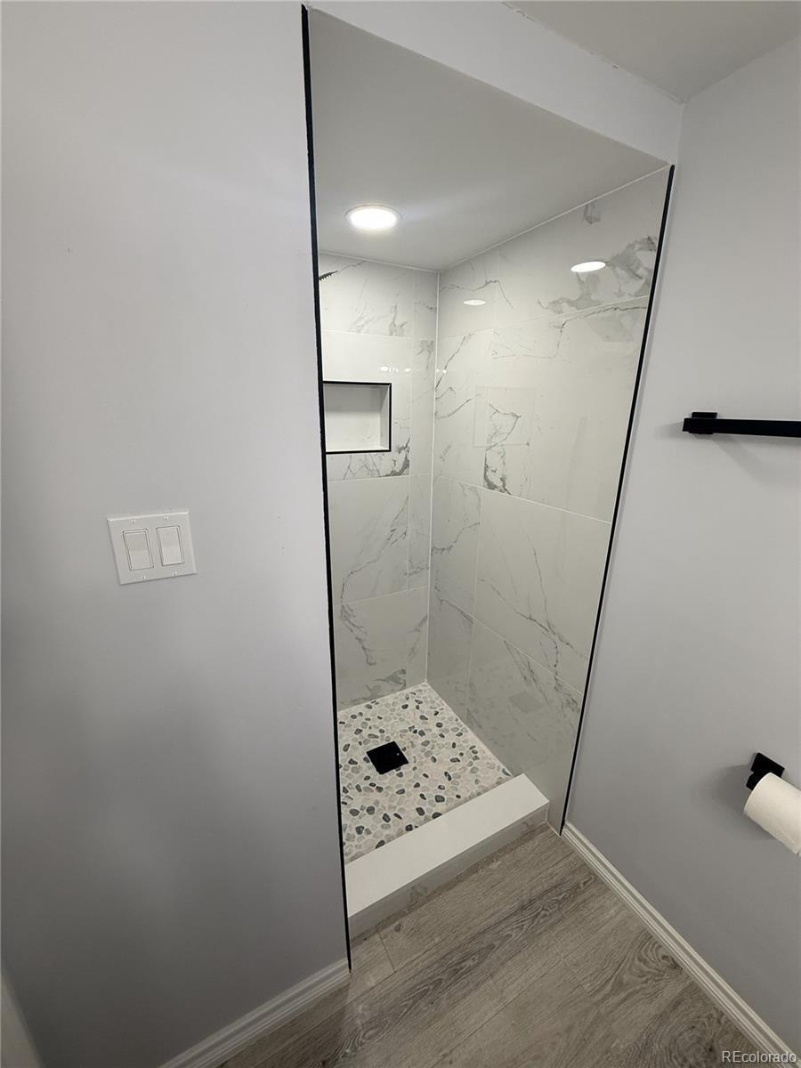 2203 S Holly Street Unit: 3