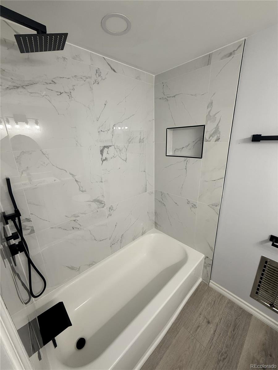 2203 S Holly Street Unit: 3