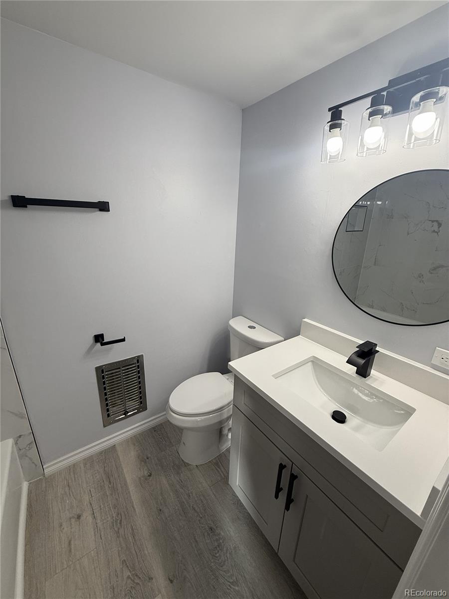 2203 S Holly Street Unit: 3