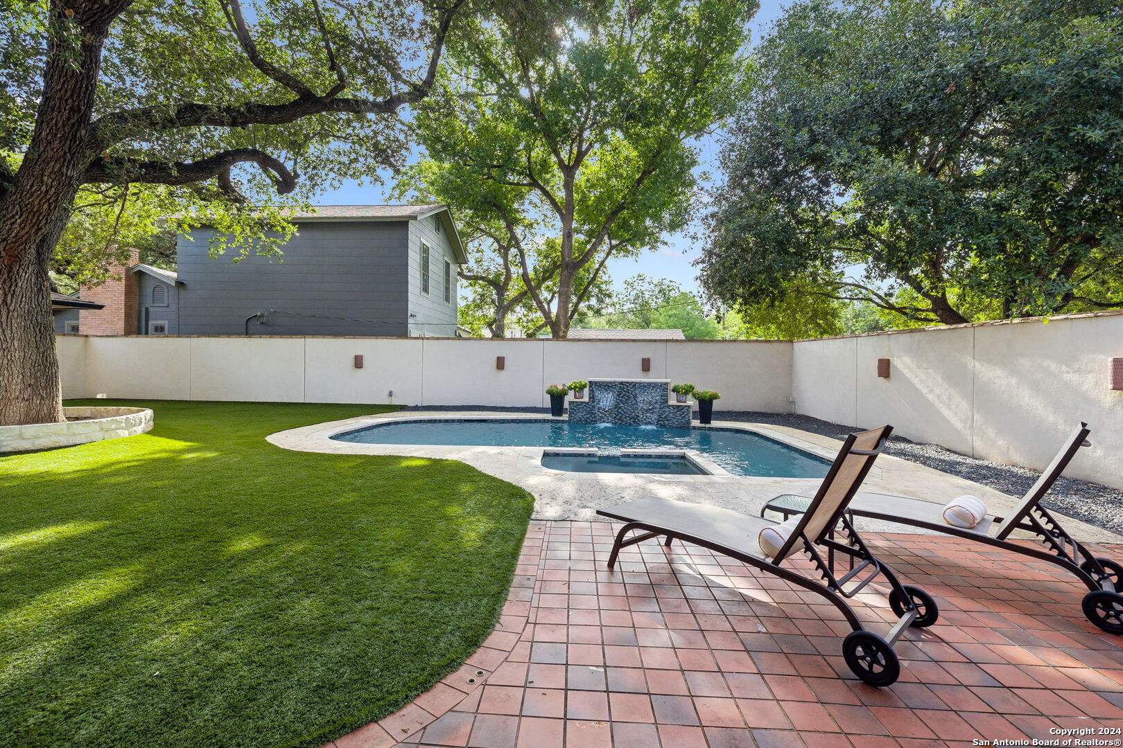170 CLAYWELL DR