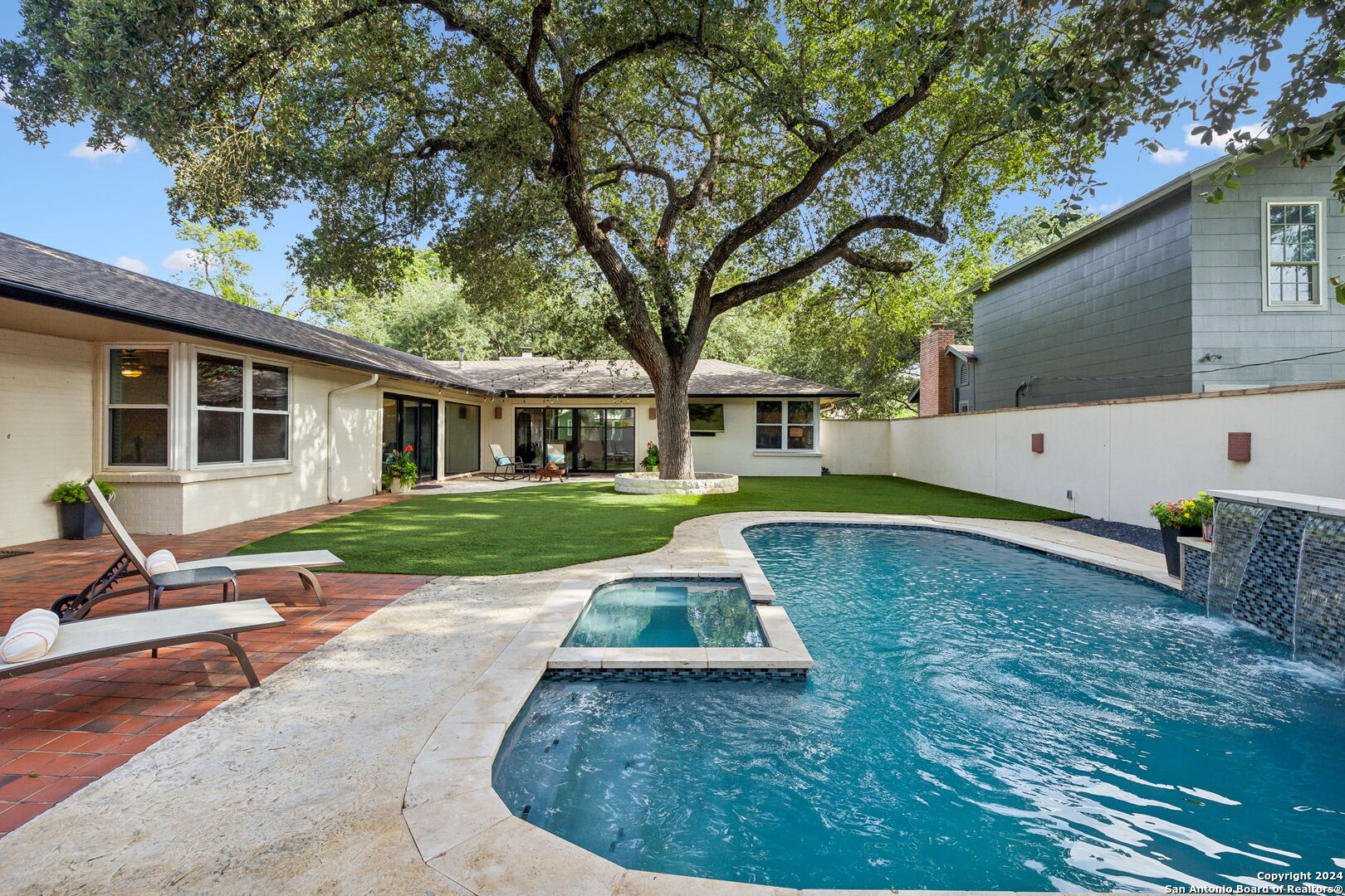 170 CLAYWELL DR