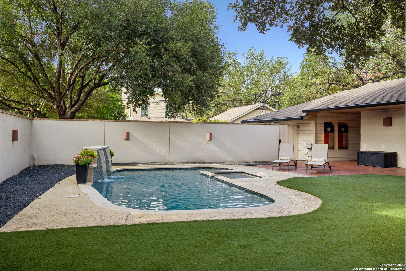 170 CLAYWELL DR