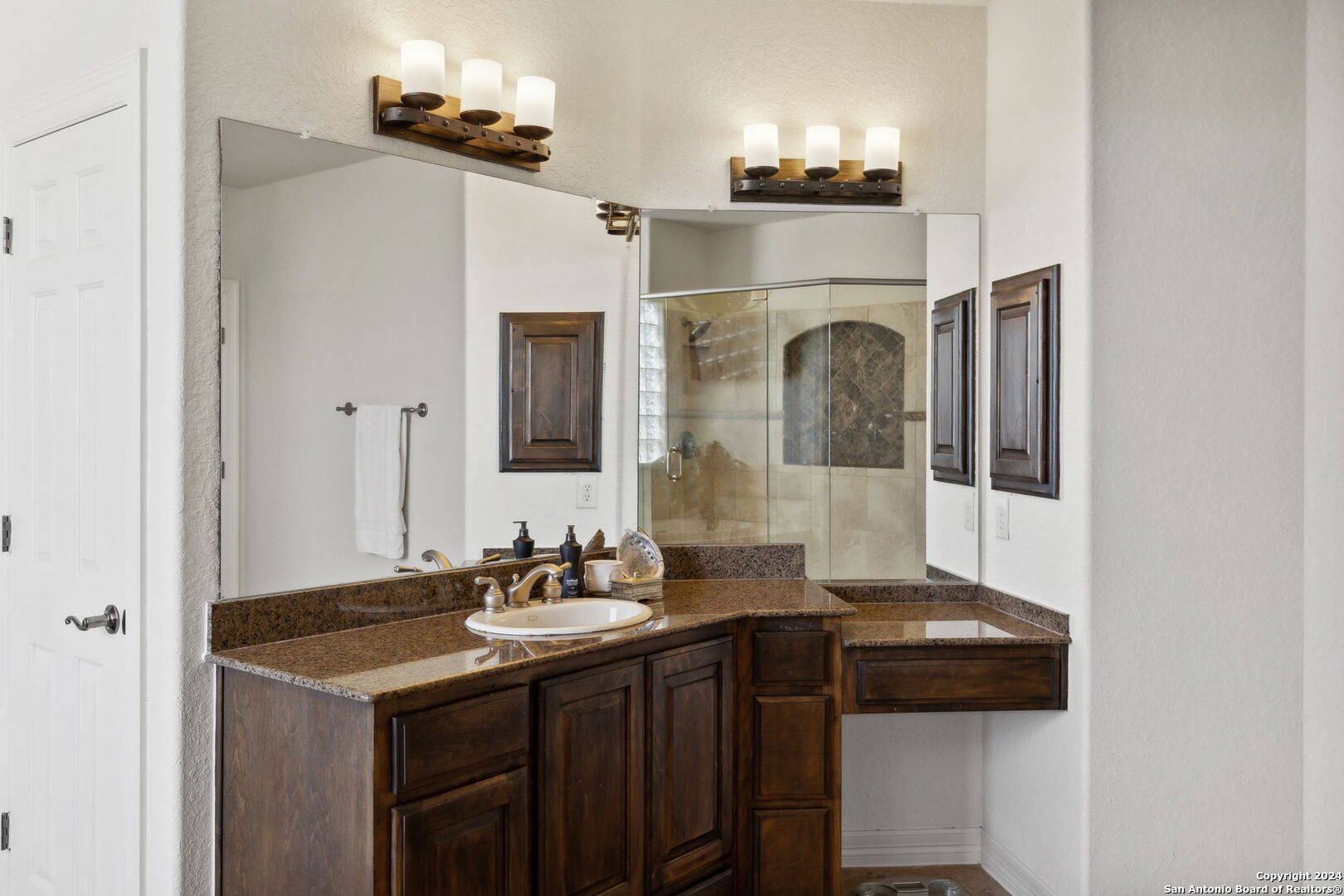 22435 Roan Forest