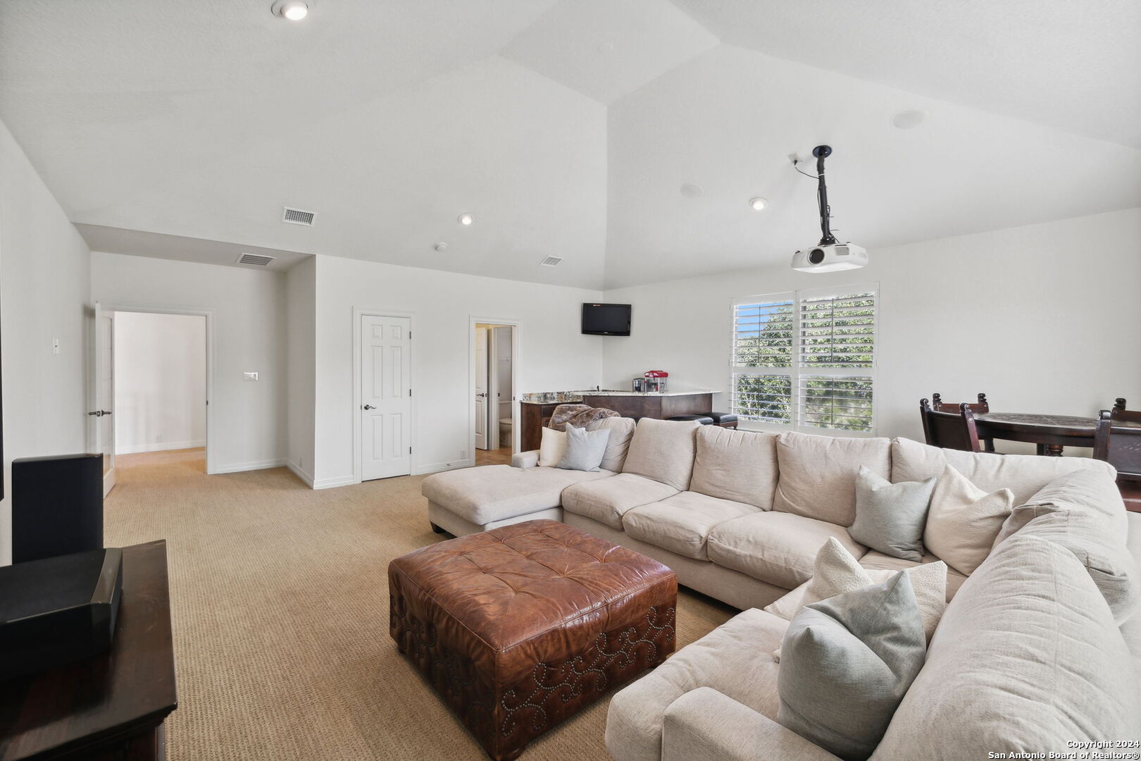 22435 Roan Forest