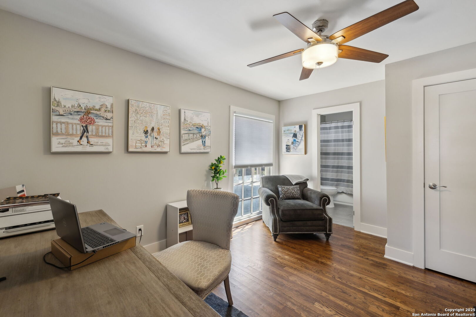 260 E Edgewood