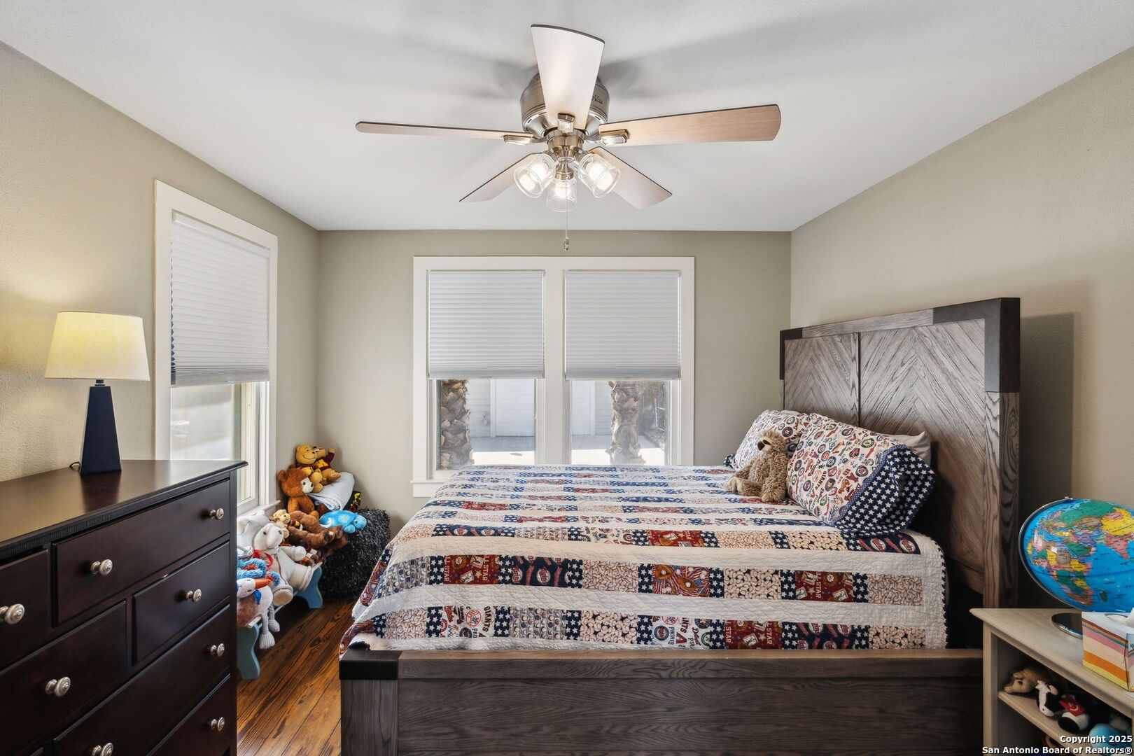 260 E Edgewood