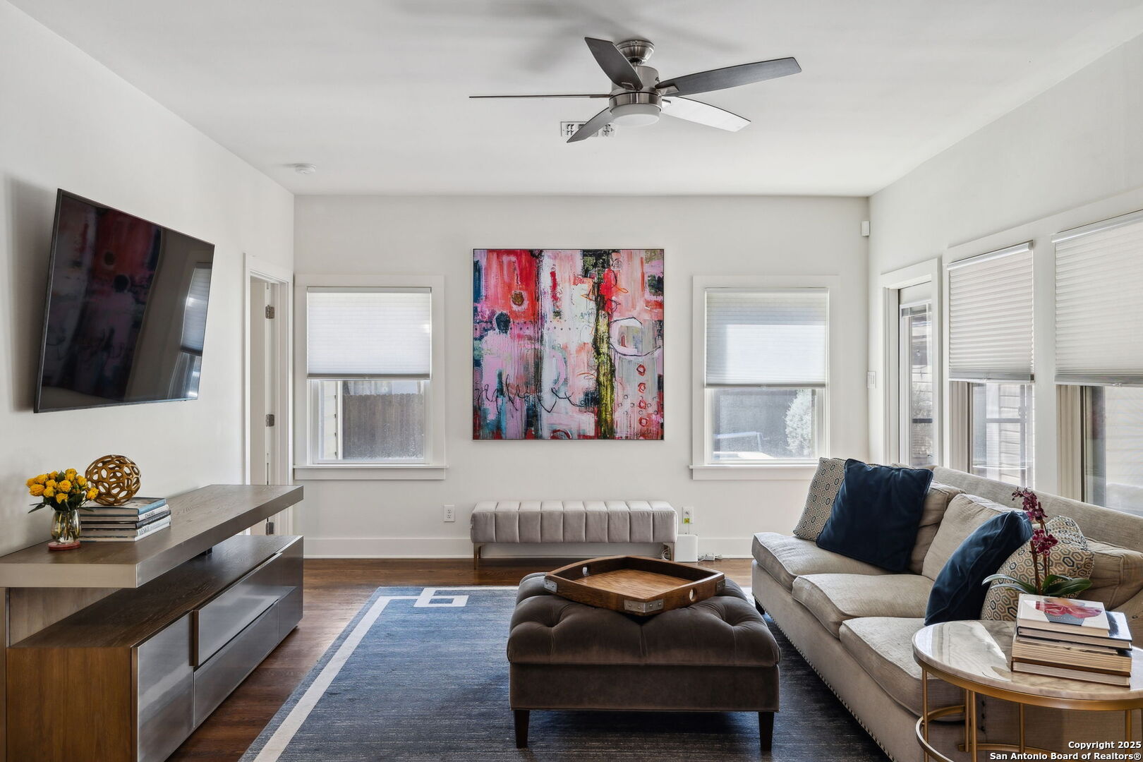 260 E Edgewood