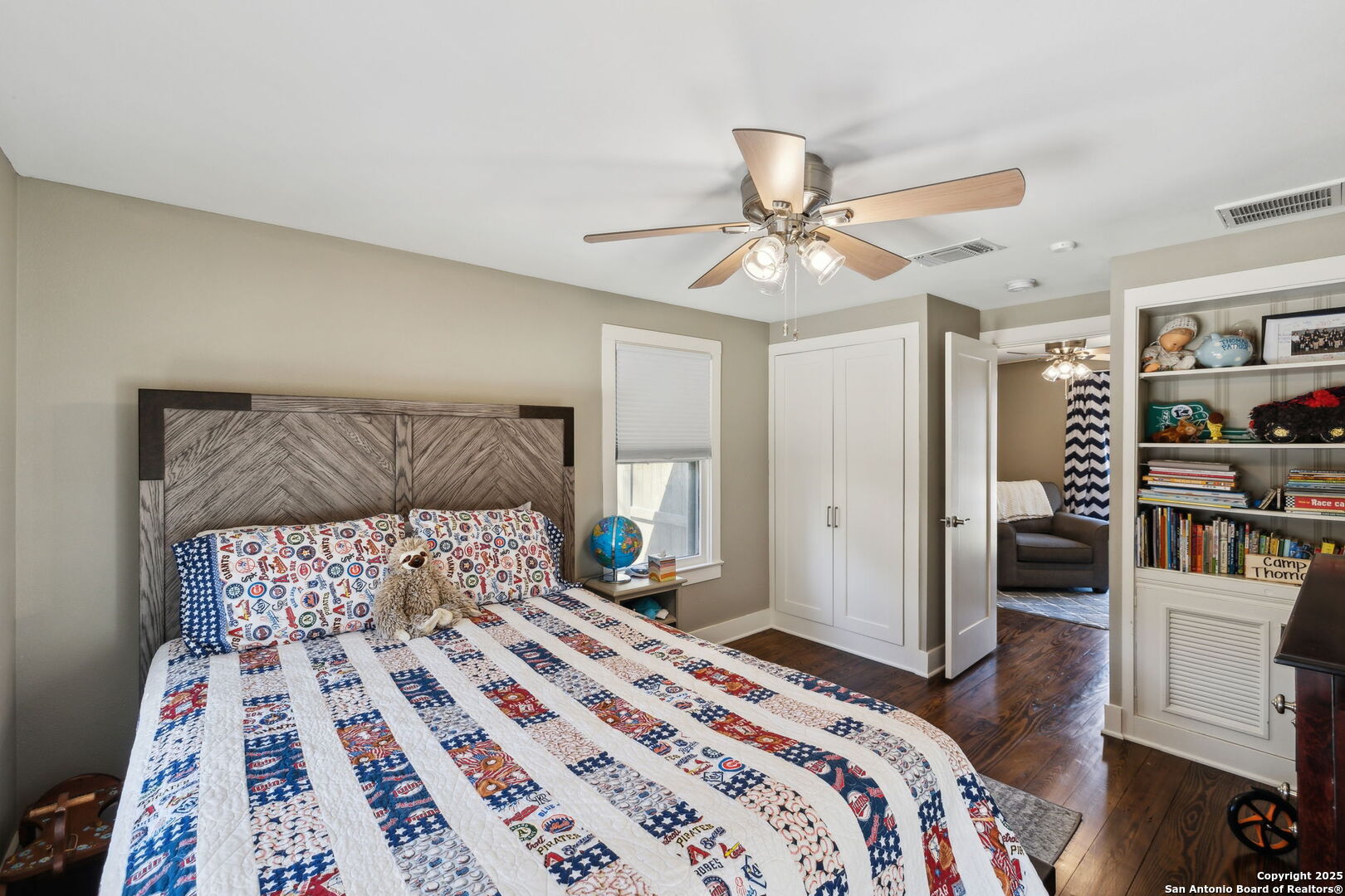 260 E Edgewood