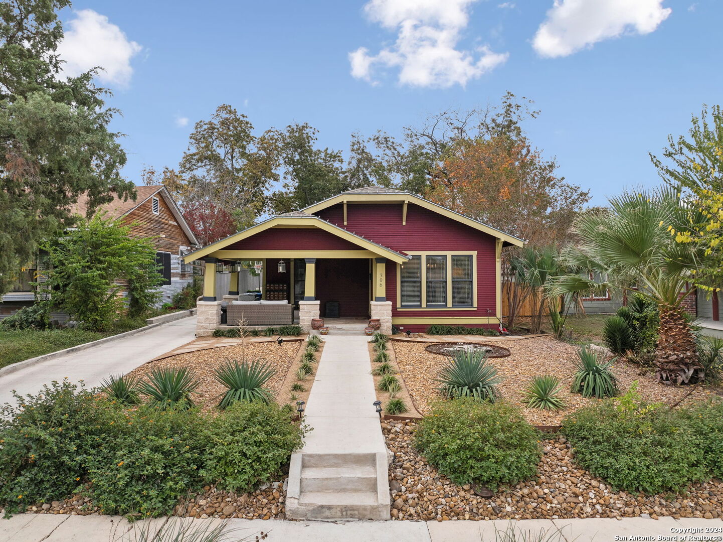 306 Carnahan St