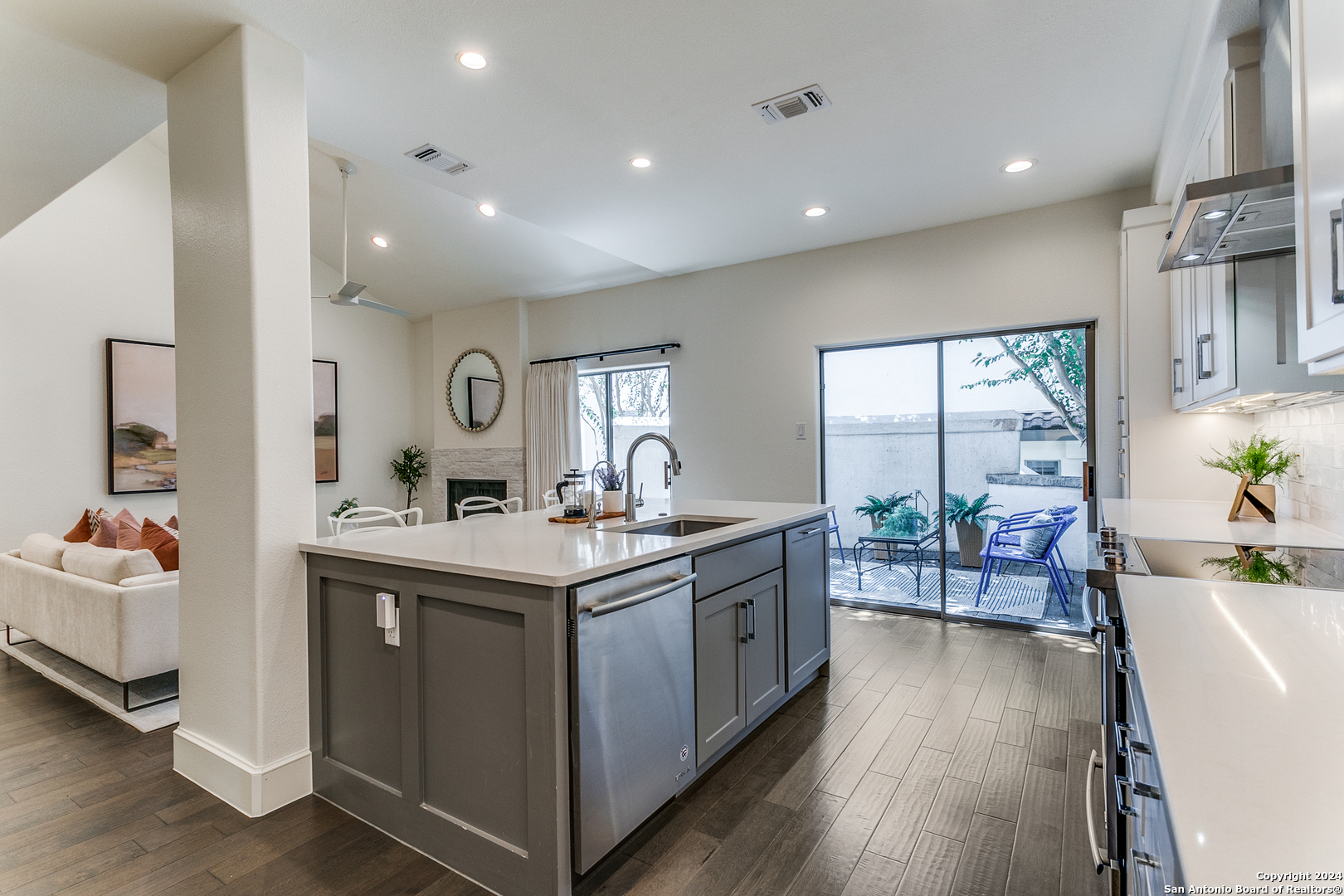 208 Grandview Unit: 3