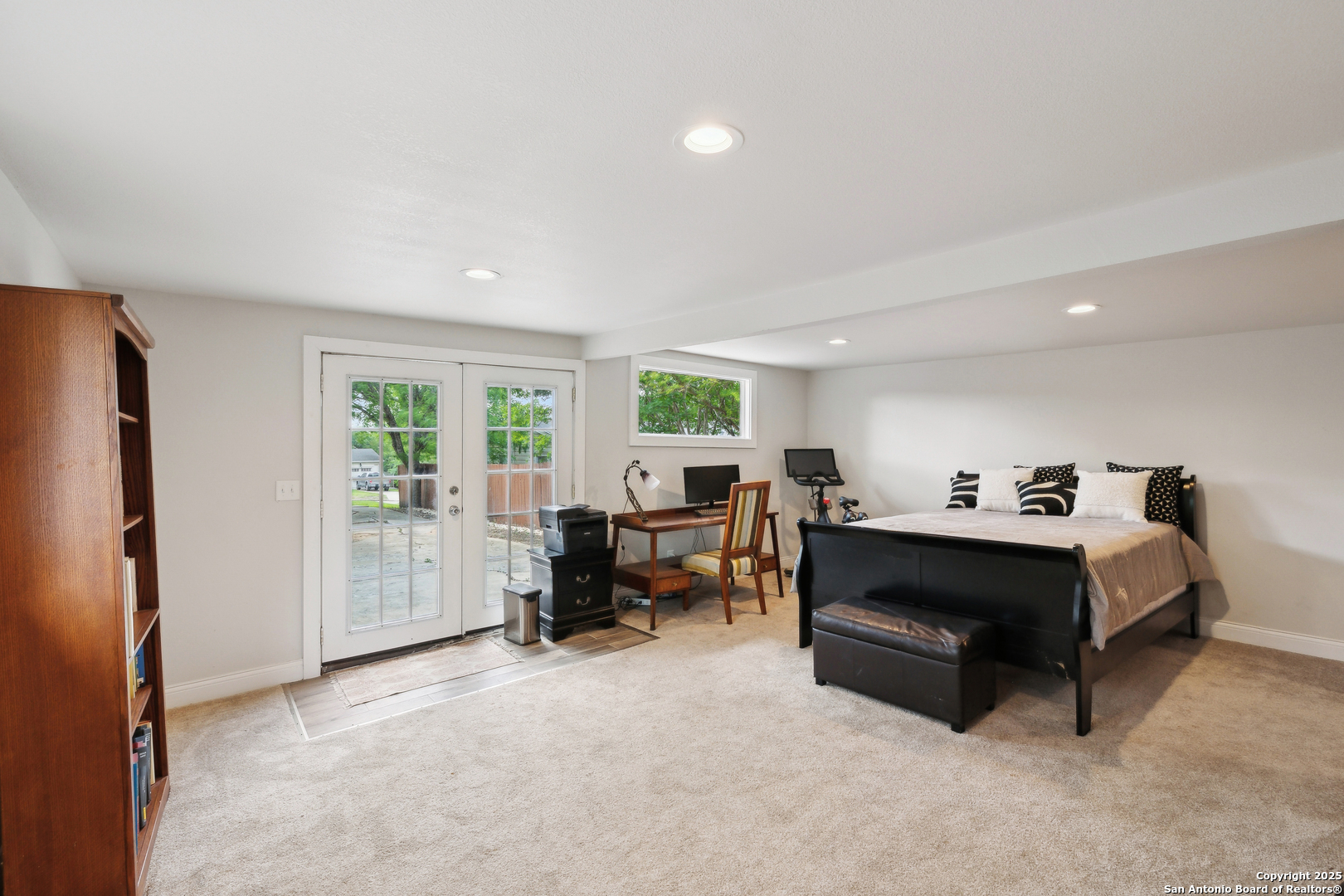 1013 Ivy Lane