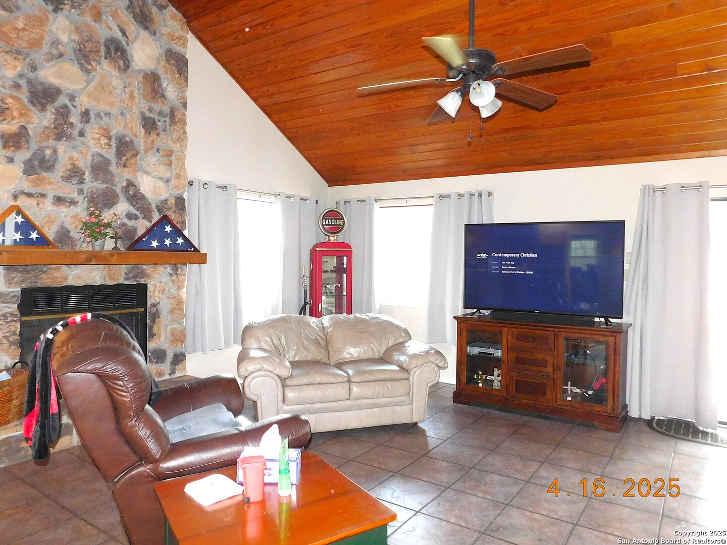 525 Cherry Ridge
