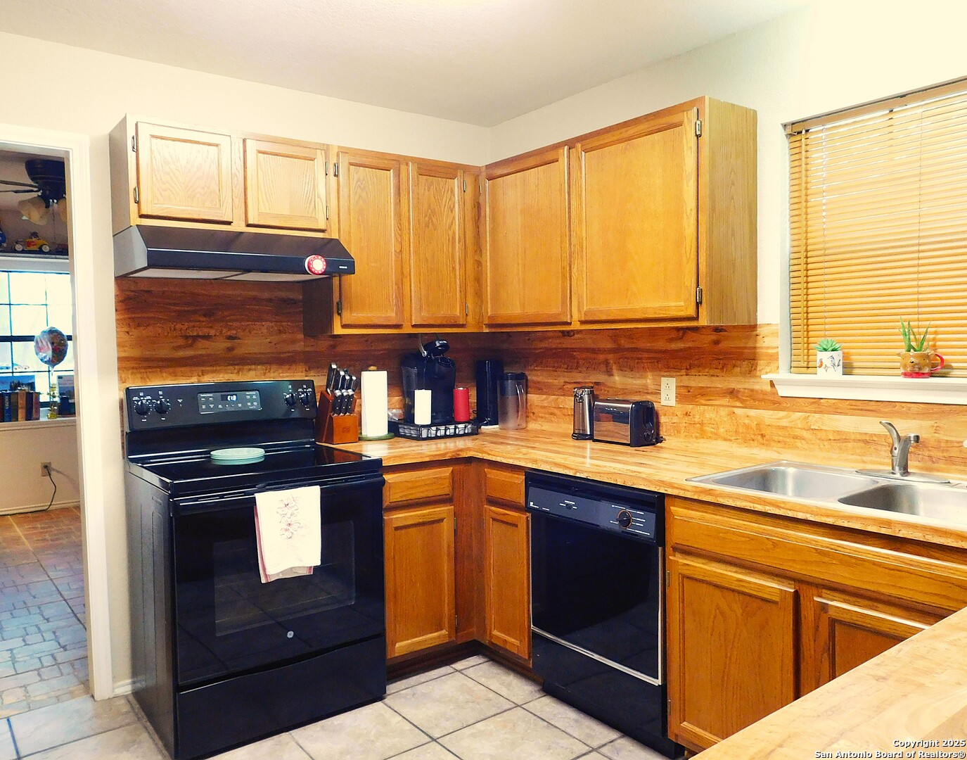 525 Cherry Ridge