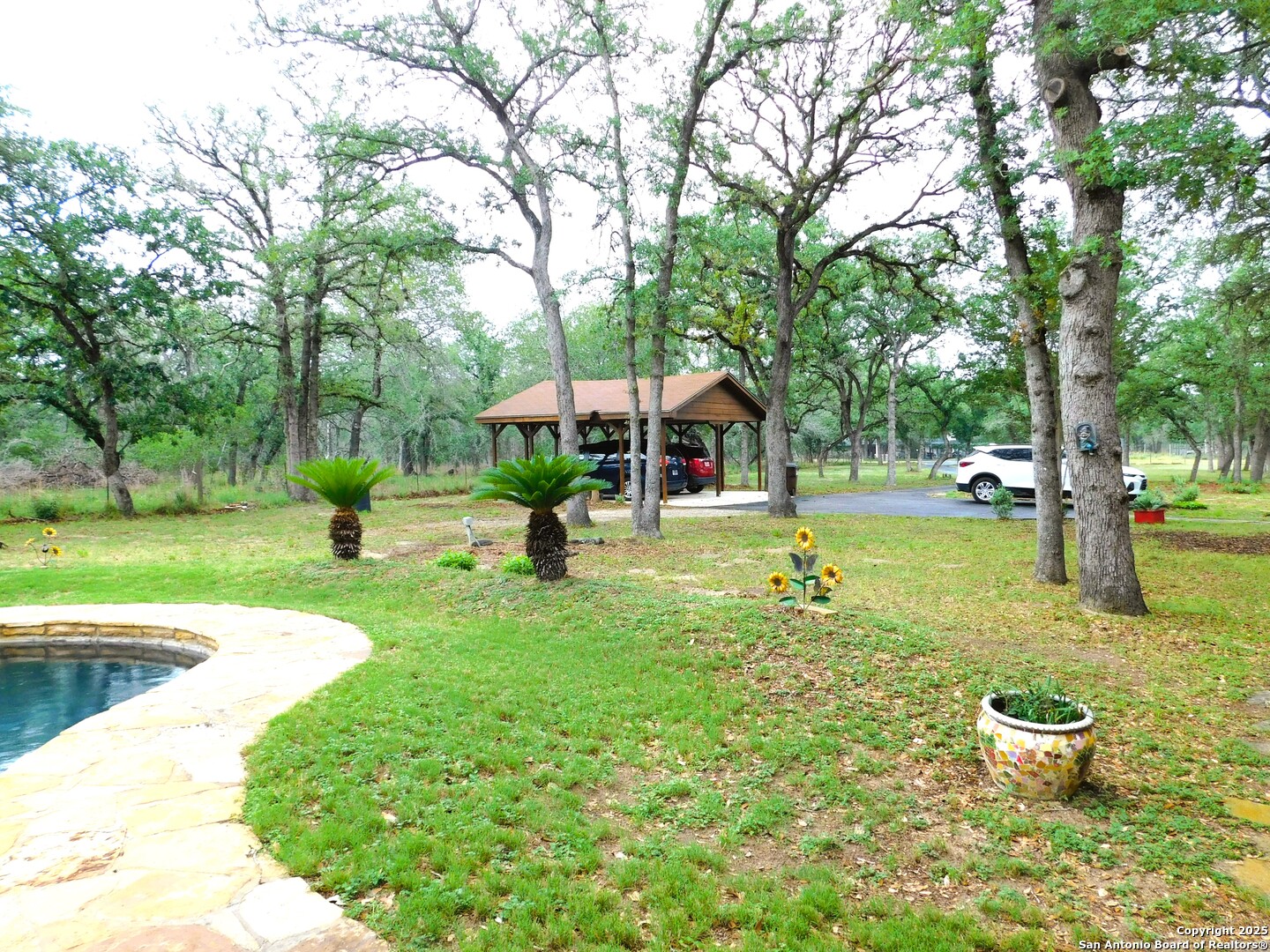 525 Cherry Ridge