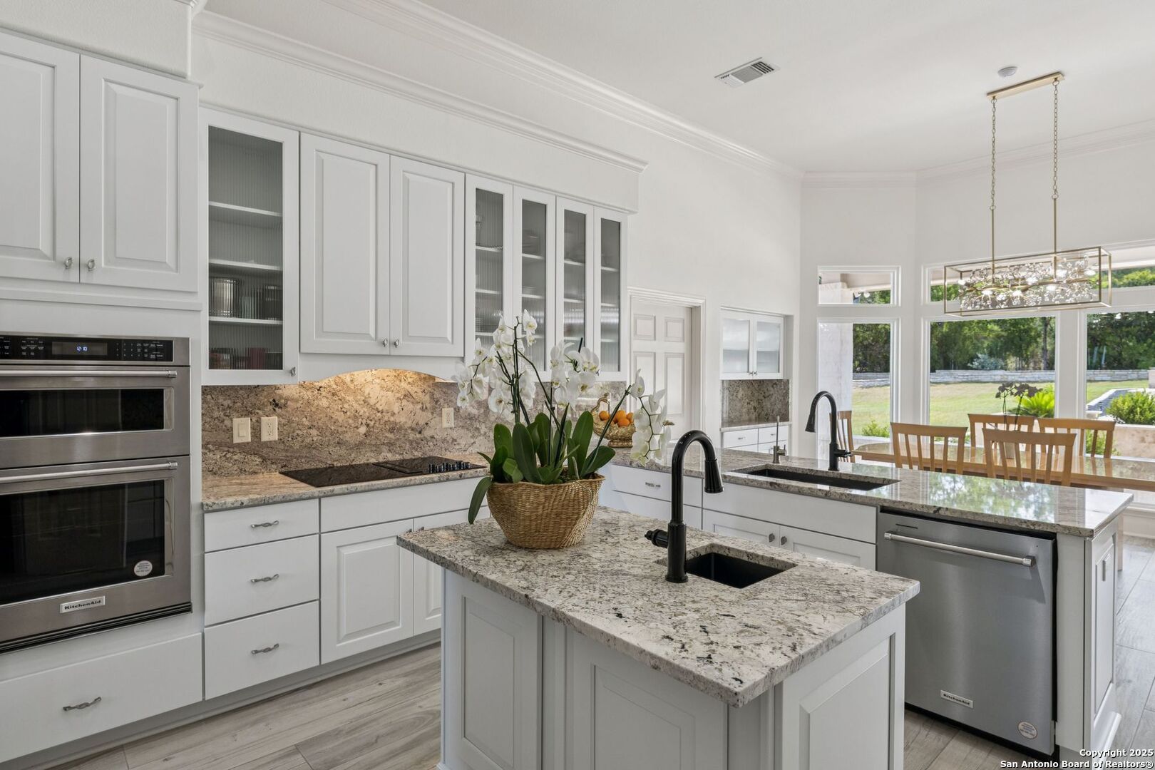 16 Highgate Dr