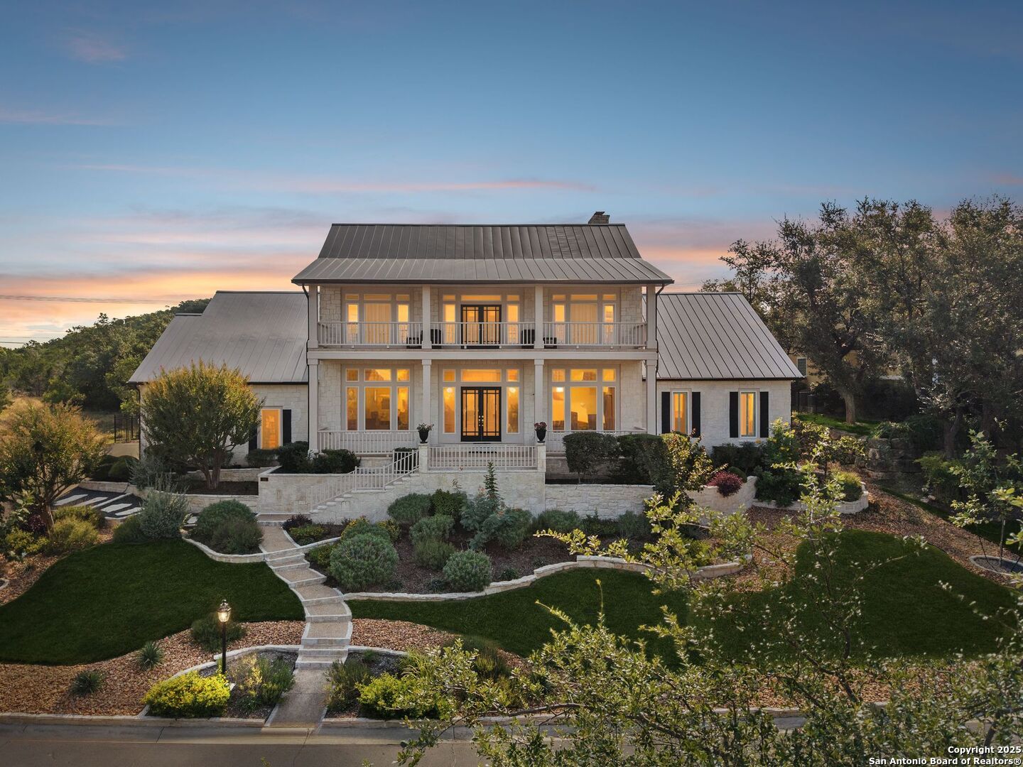 16 Highgate Dr