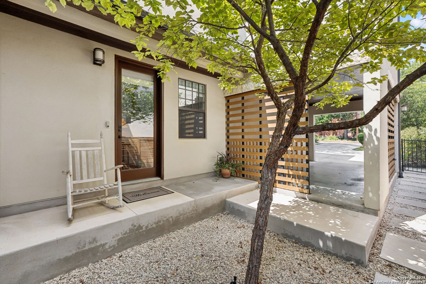 440 E Olmos Dr