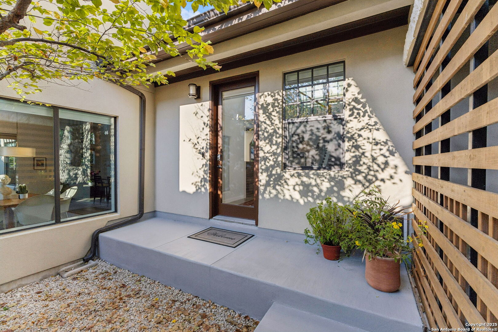 440 E Olmos Dr