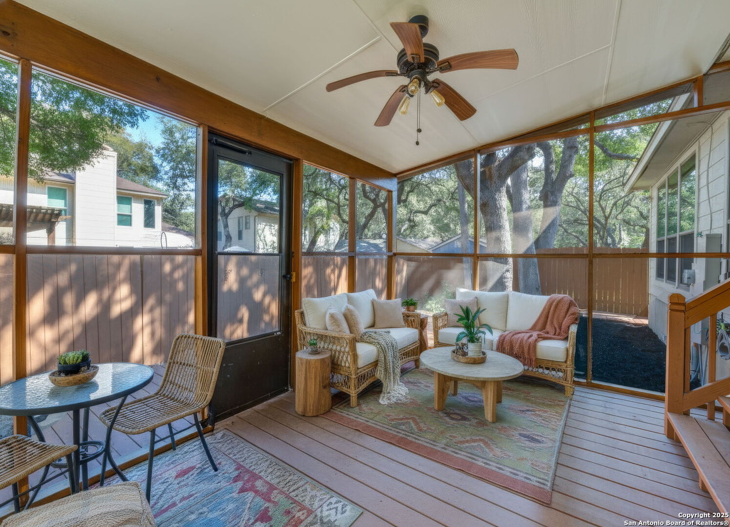 13739 Oak Pebble