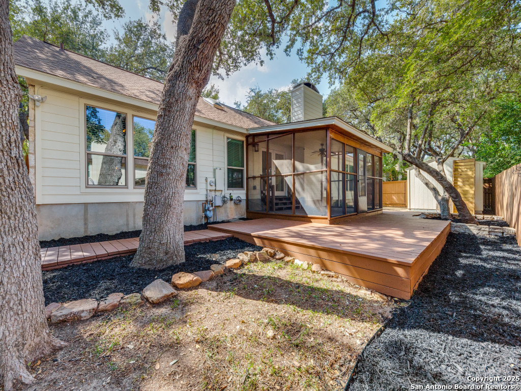 13739 Oak Pebble