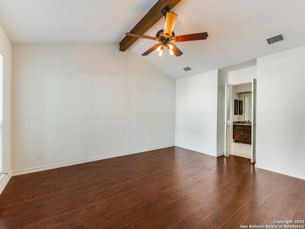 13739 Oak Pebble