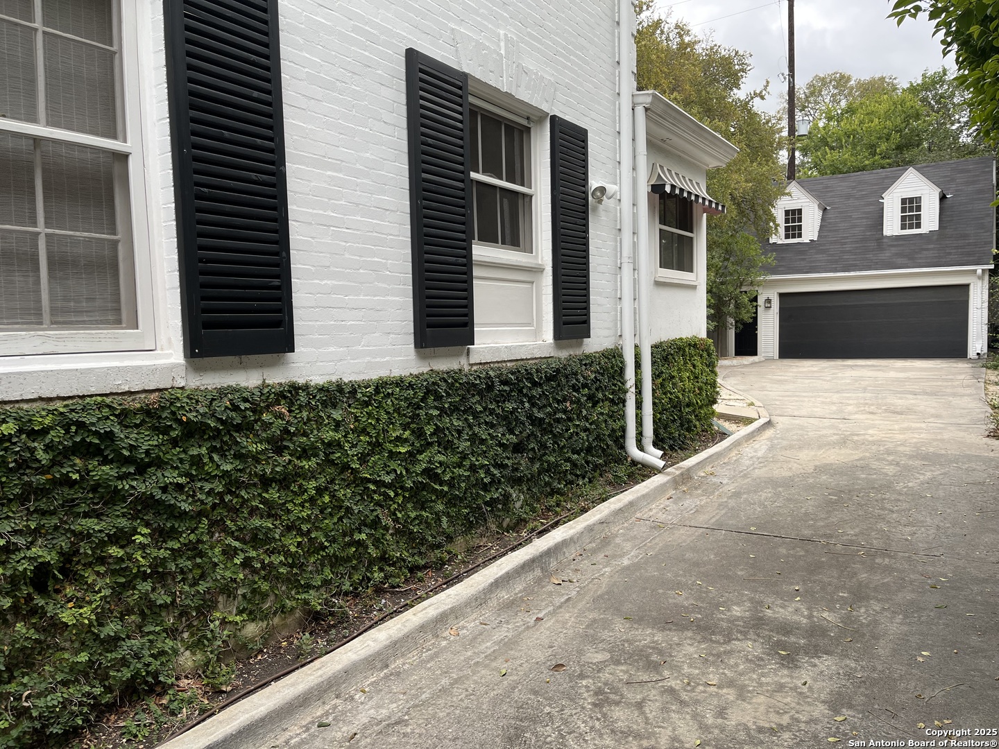 118 hollywood
