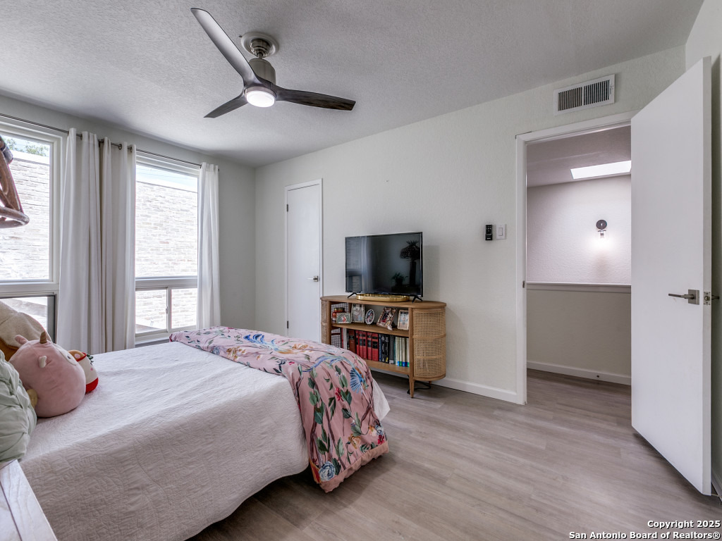 166 Elizabeth Rd C
