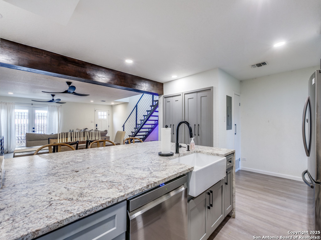 166 Elizabeth Rd C