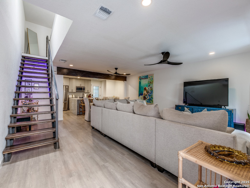 166 Elizabeth Rd C