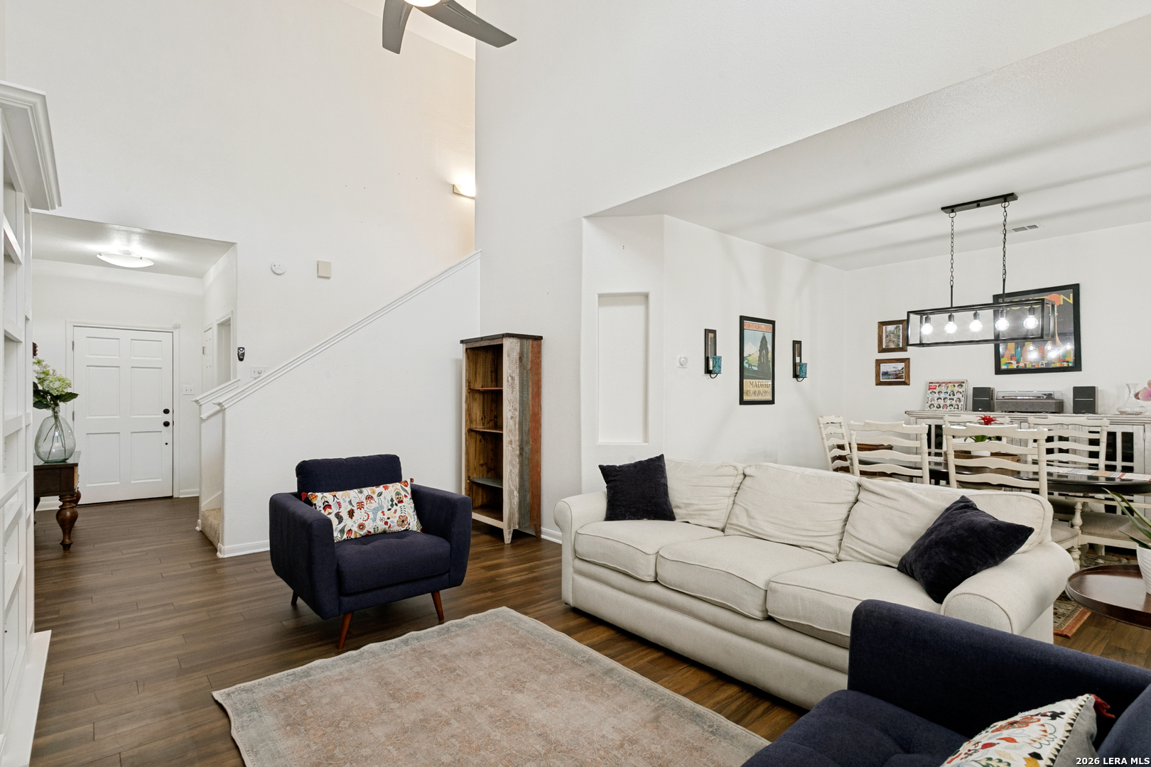 142 Oakwell Farms Pkwy Unit: 142
