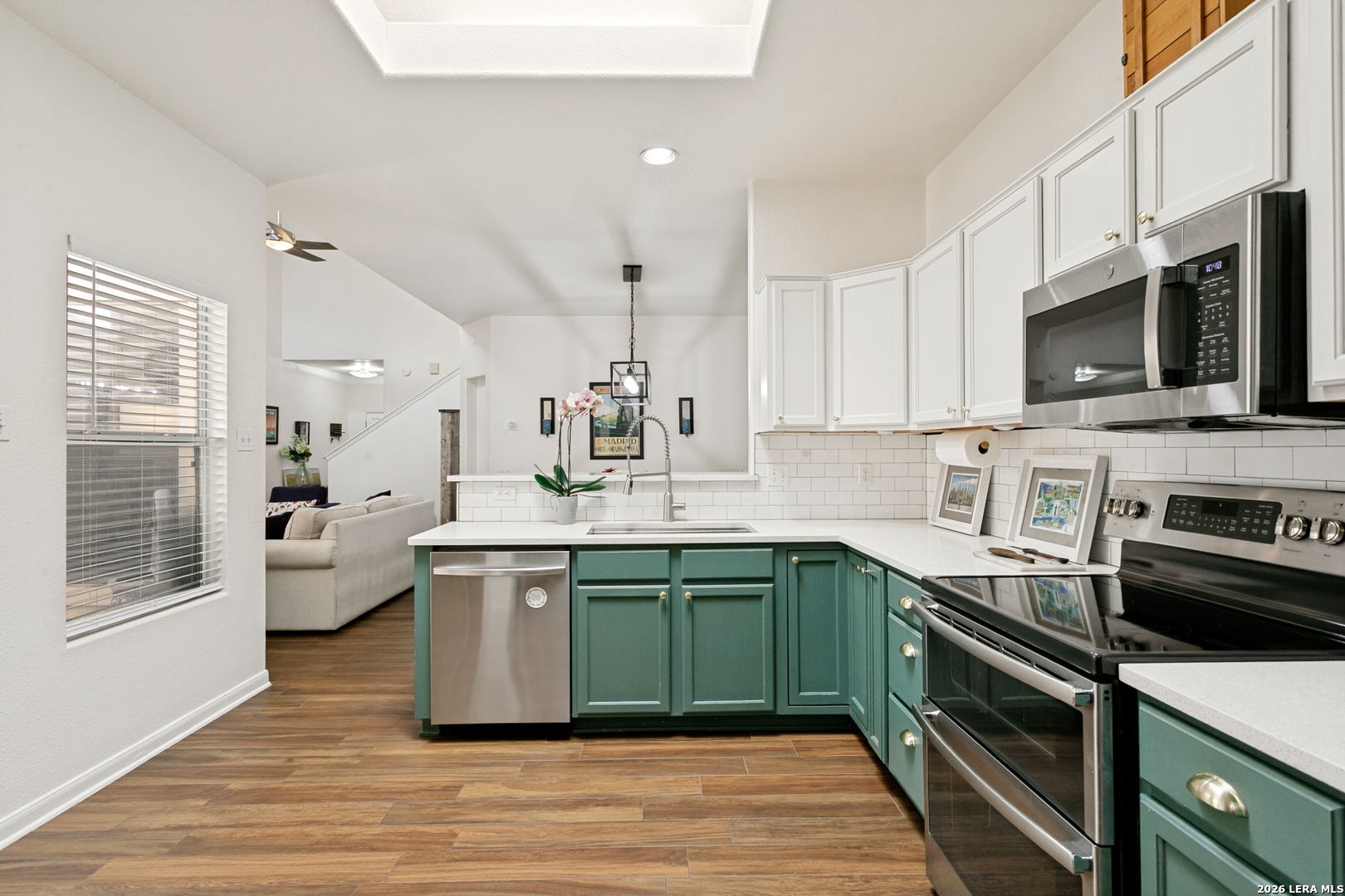 142 Oakwell Farms Pkwy Unit: 142