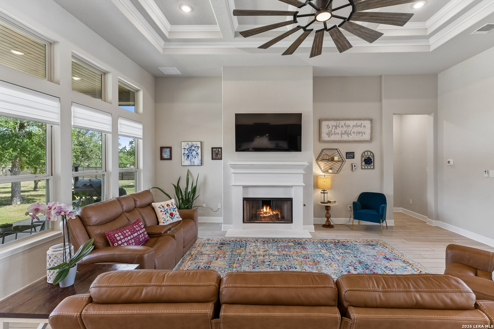 527 James Way