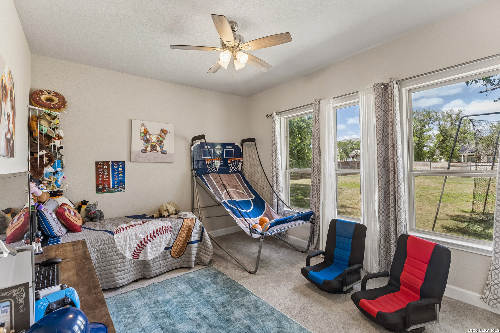 527 James Way