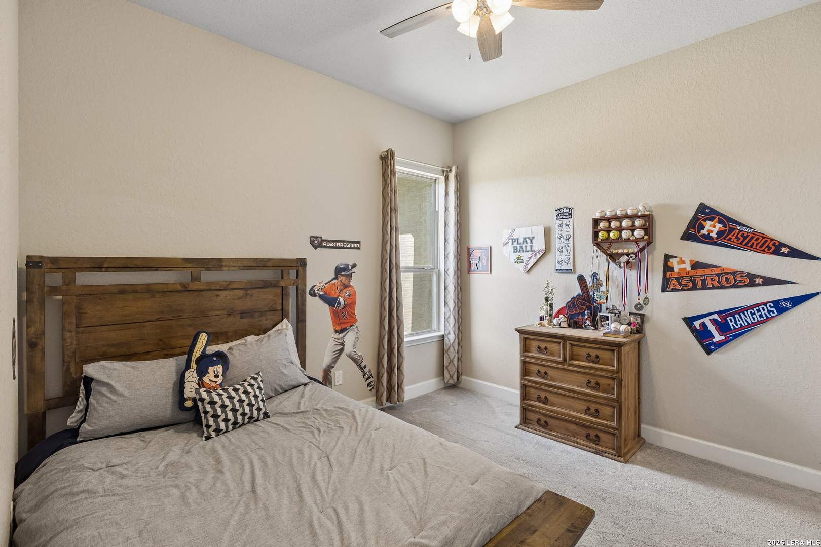 527 James Way