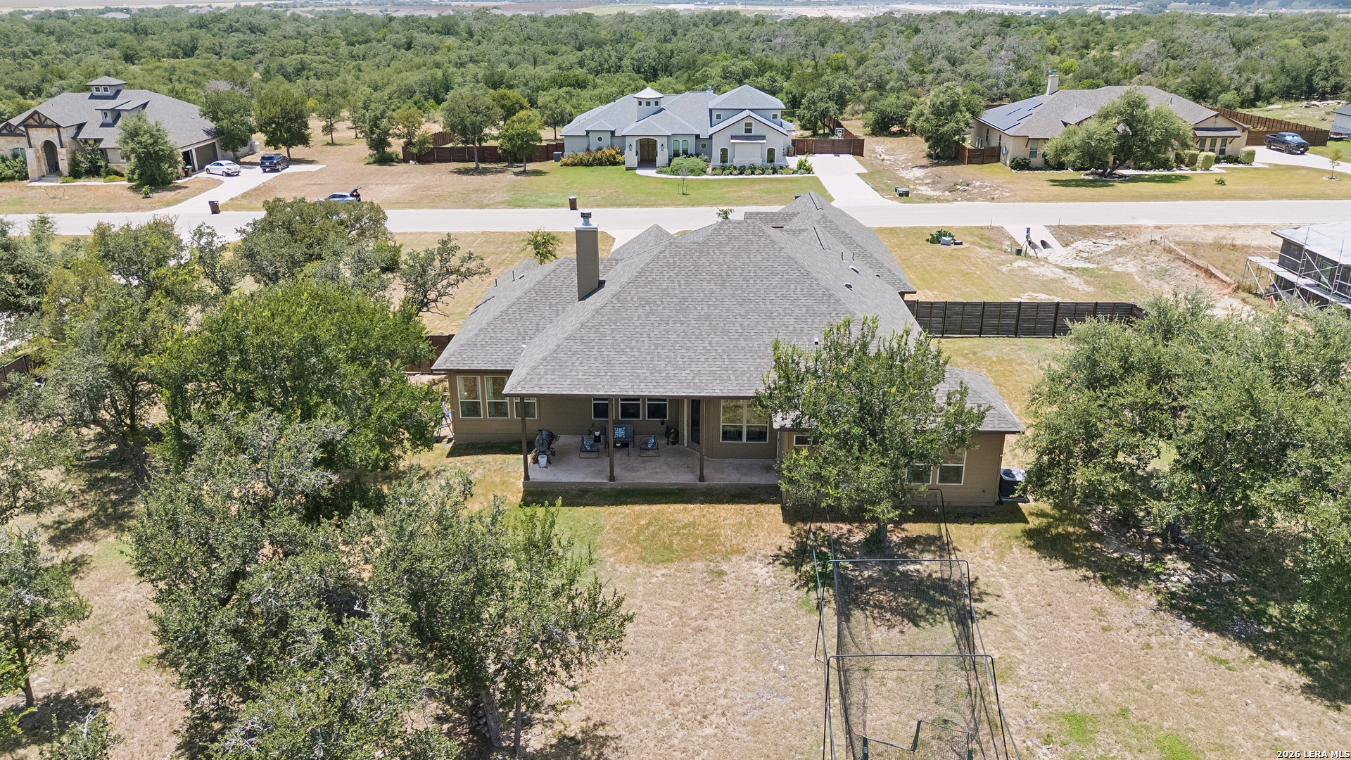 527 James Way