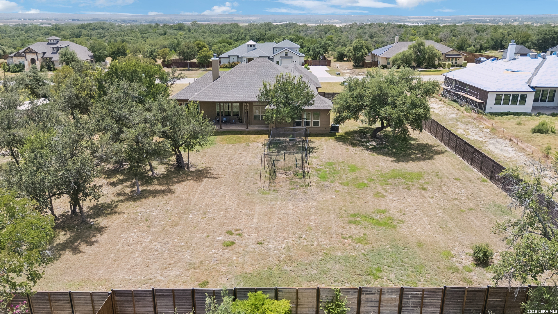 527 James Way
