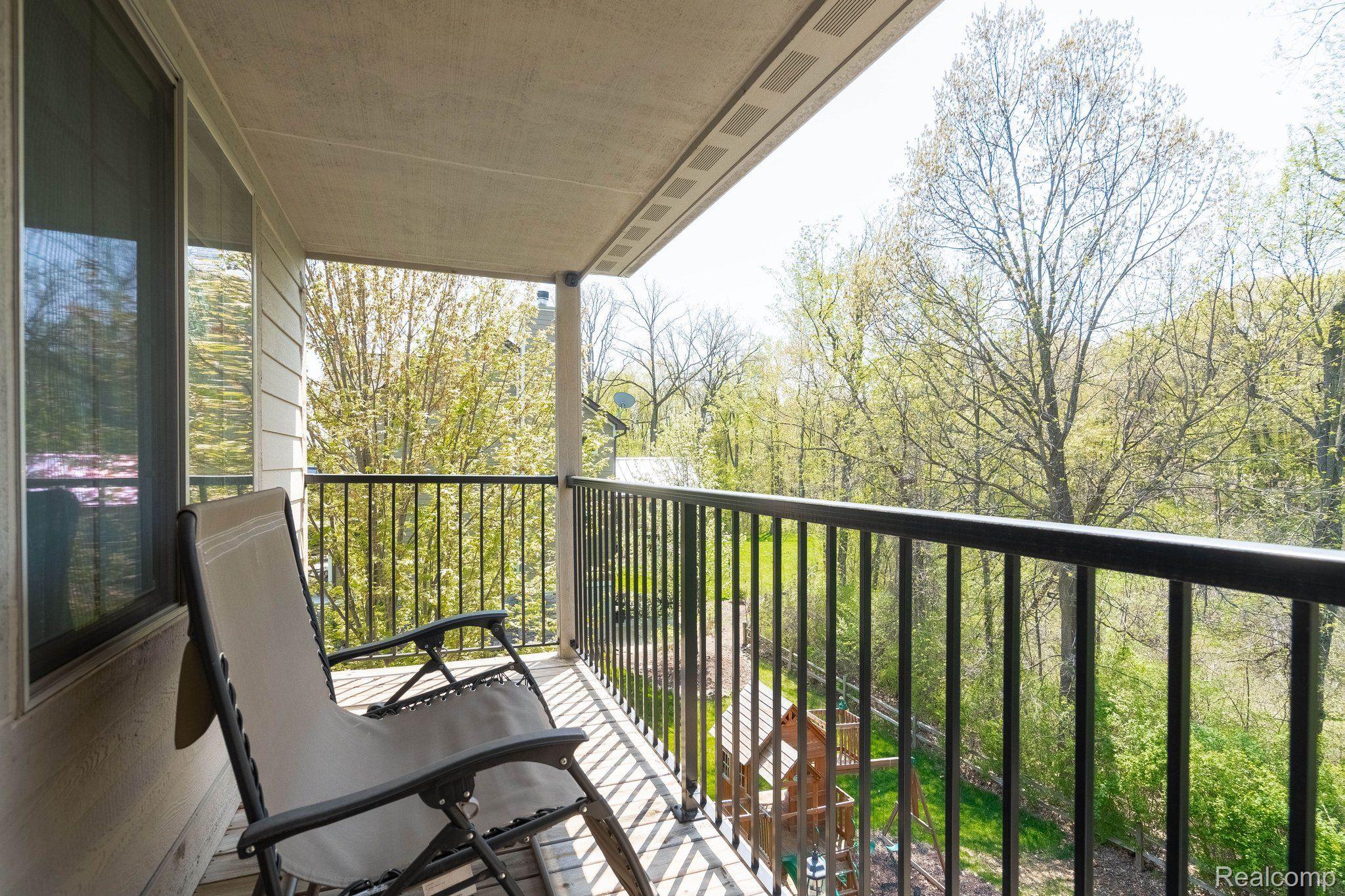 4906 Stonehenge Drive