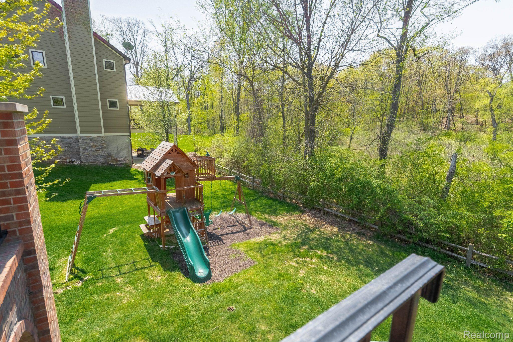 4906 Stonehenge Drive