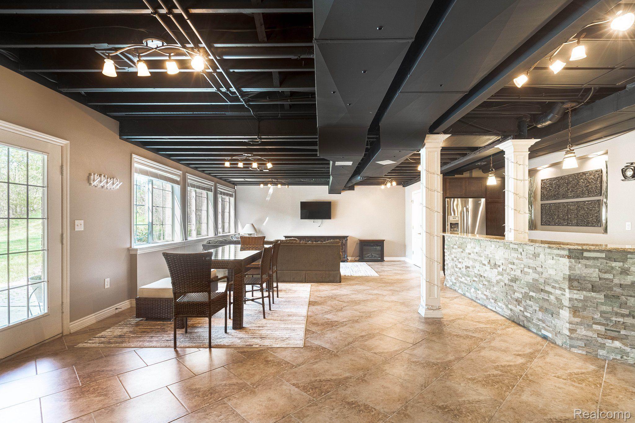 4906 Stonehenge Drive